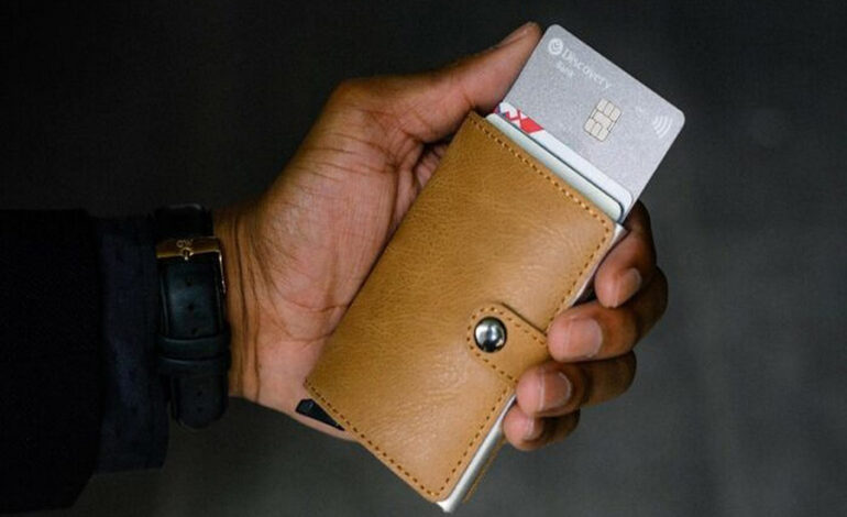 The Essential Everyday Carry: 12 Must-Have EDC Wallets for 2024