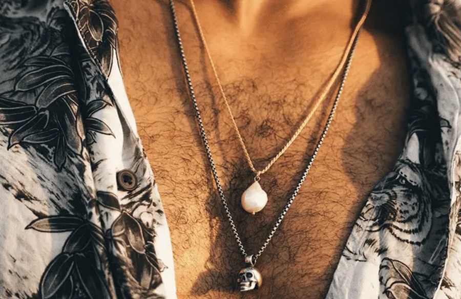 Exploring the Trend: Men’s Pearl Necklaces in 2024